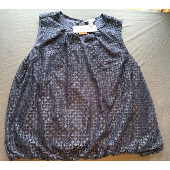 Liz Claiborne Tops - Liz Claiborne Navy Blue Eyelet Sleeveless Bubble Hem Blouse XXL New With Tags